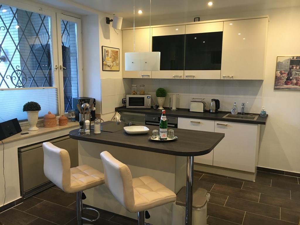 Messe Ferienwohnung Duesseldorf Oberkassel 외부 사진