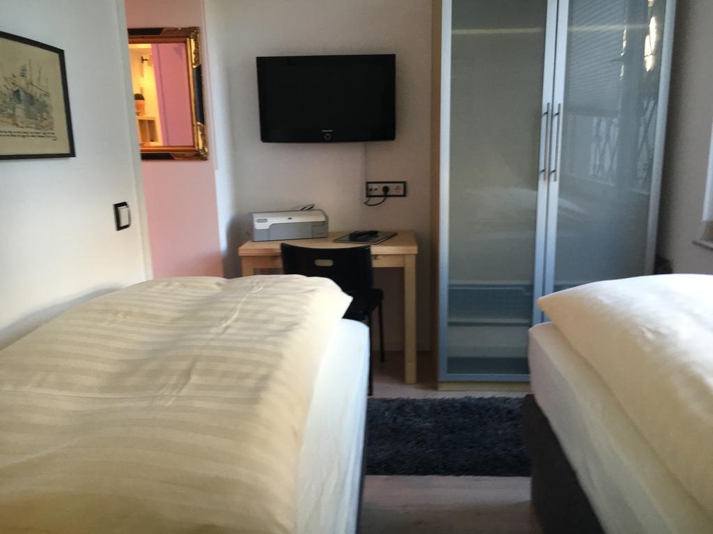 Messe Ferienwohnung Duesseldorf Oberkassel 외부 사진